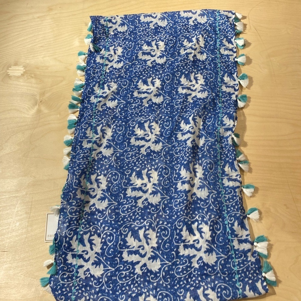Shiraleah Infinity Scarf (IW) - Picture 8 of 9